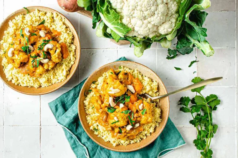 Curry de chou-fleur et patates douces